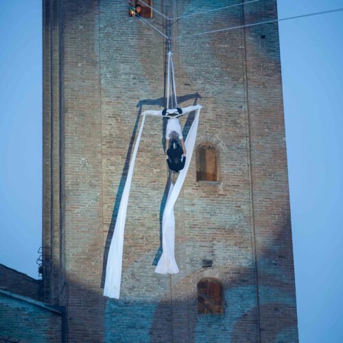 SPETTACOLI IN PIAZZA - IL DRAGO BLU